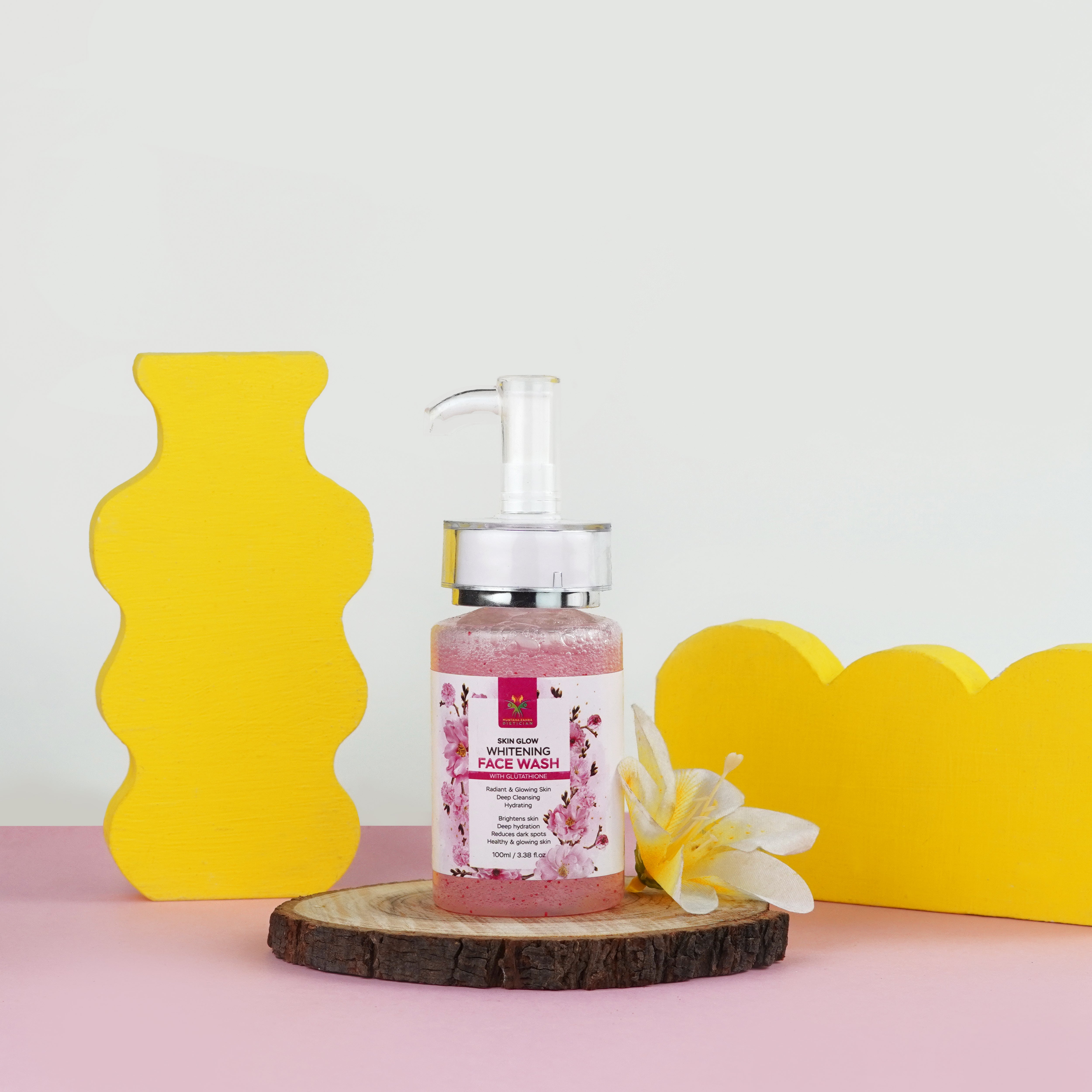 Muntaha Skin Glow Whitening Face Wash with Glutathione – 100ml