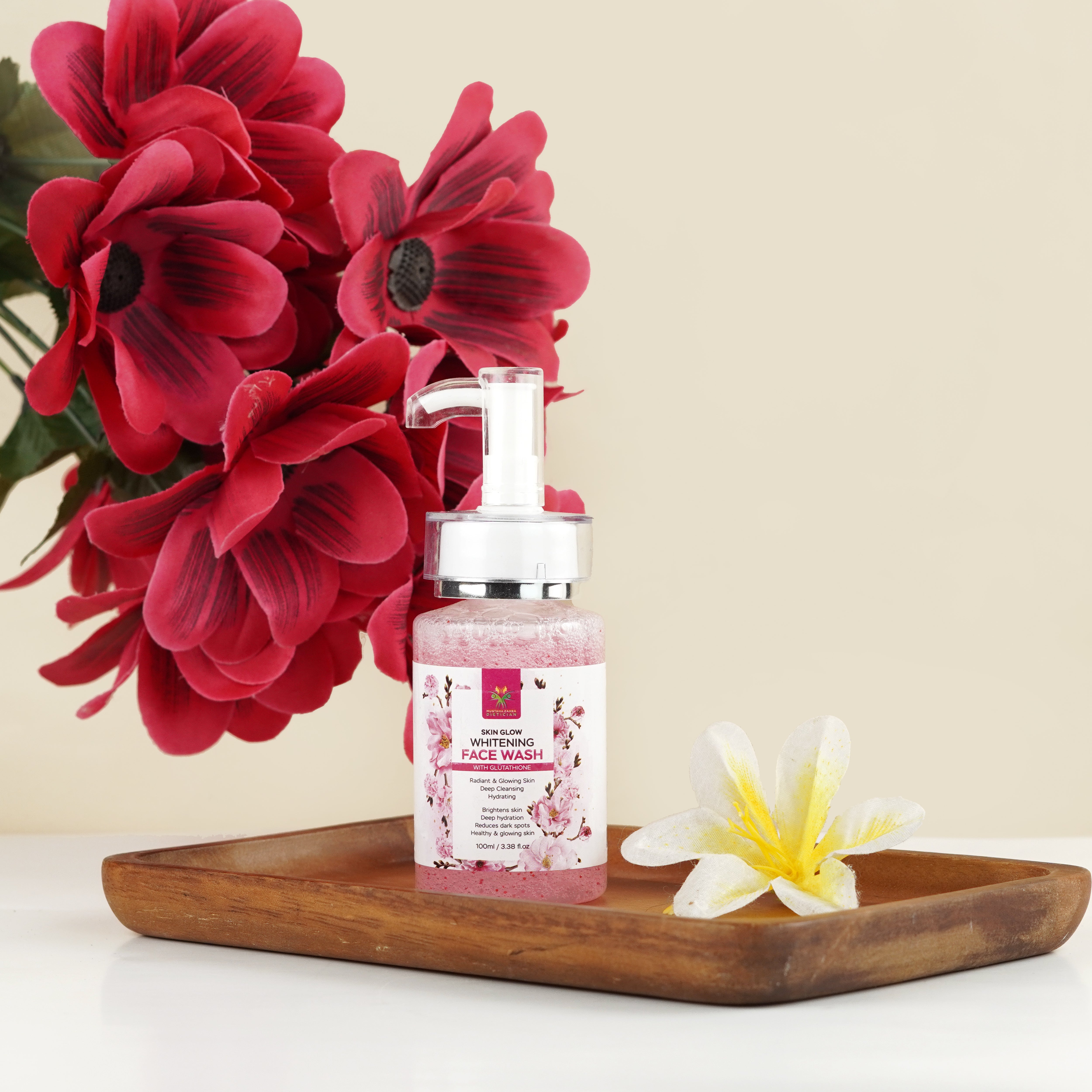 Muntaha Skin Glow Whitening Face Wash with Glutathione – 100ml